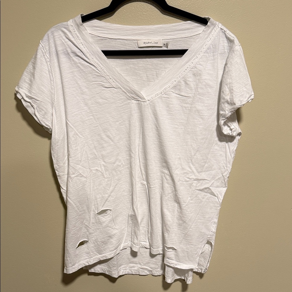 Mustard Seed V-neck T-shirt with distressing size Medium